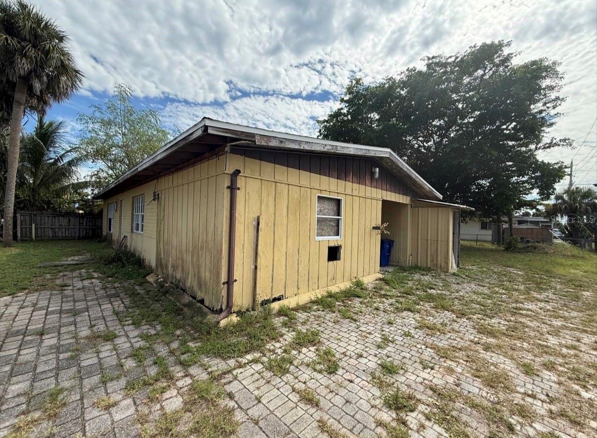 IMPERIAL GATES - Residential