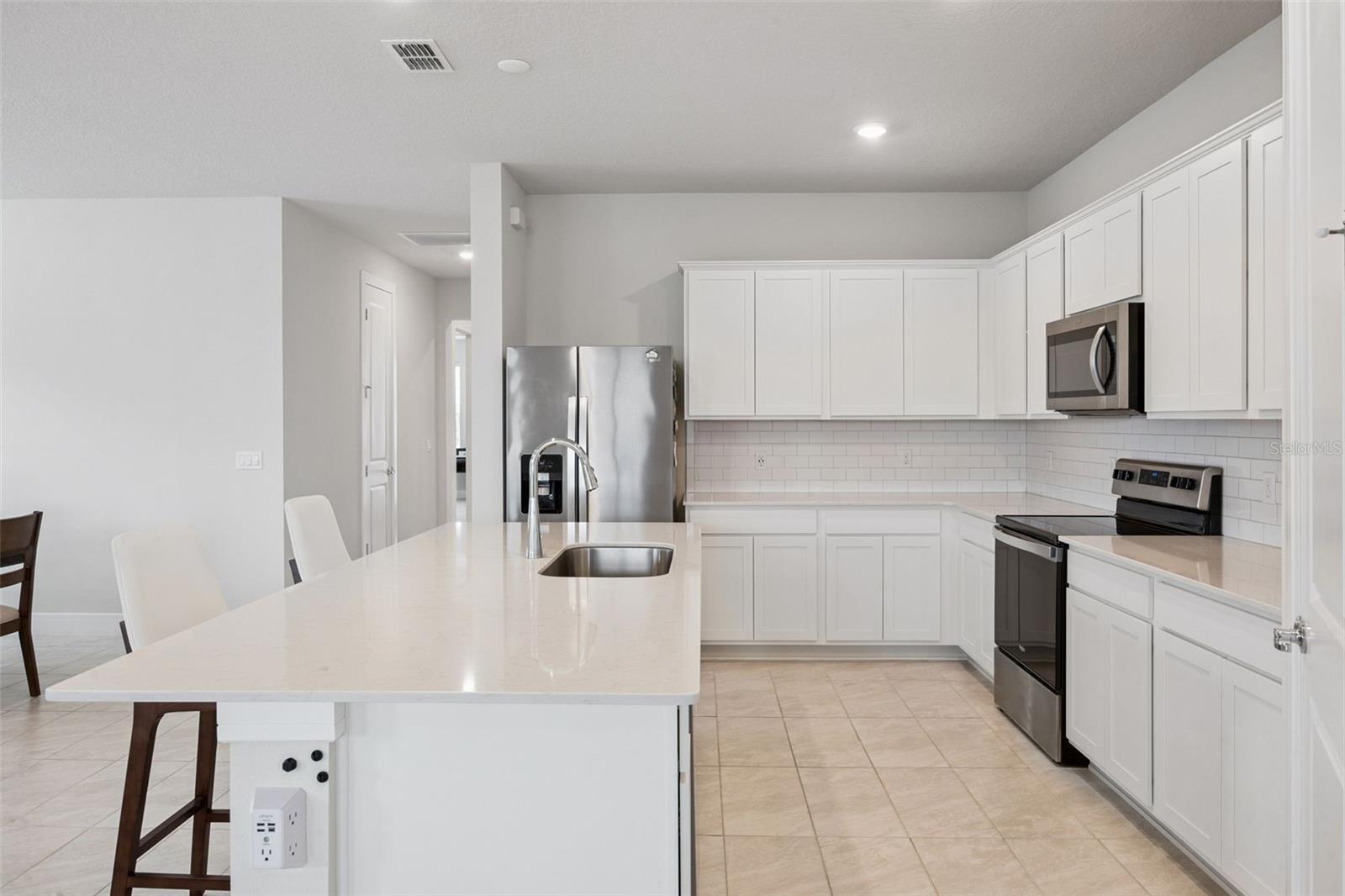 AMELIA GROVES PH 1 - Residential