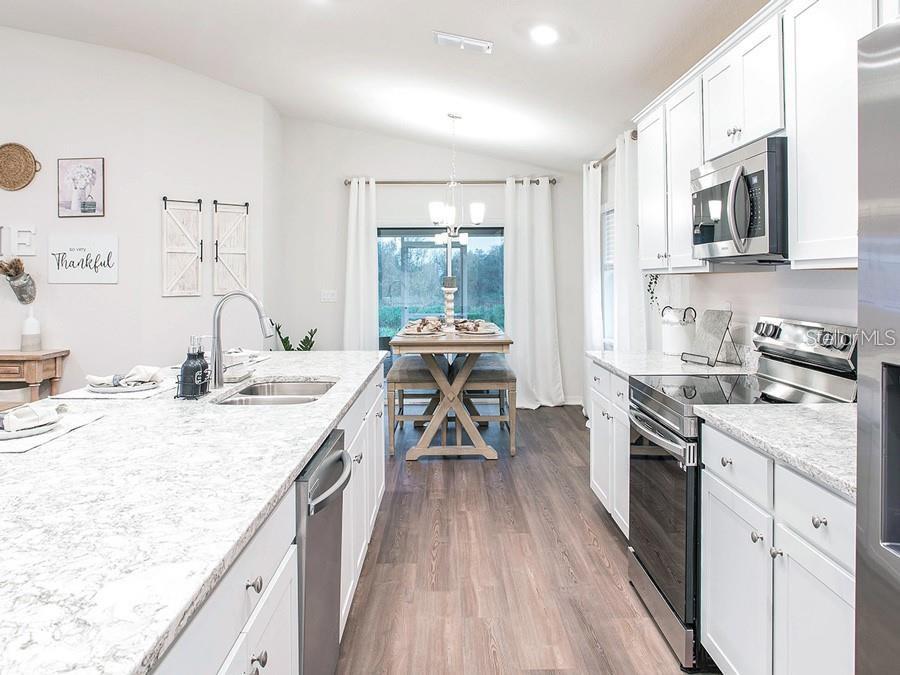 877 CYPRESS CREEK RUN