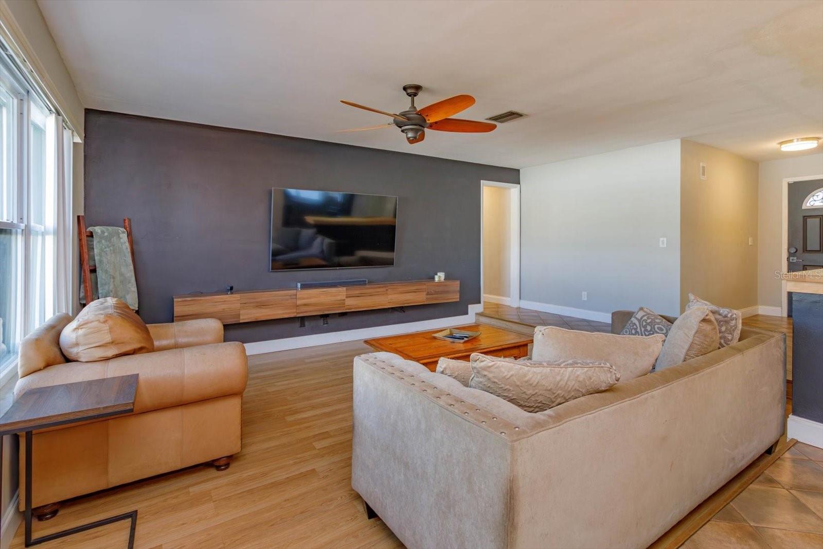 1354 TIERRA CIRCLE