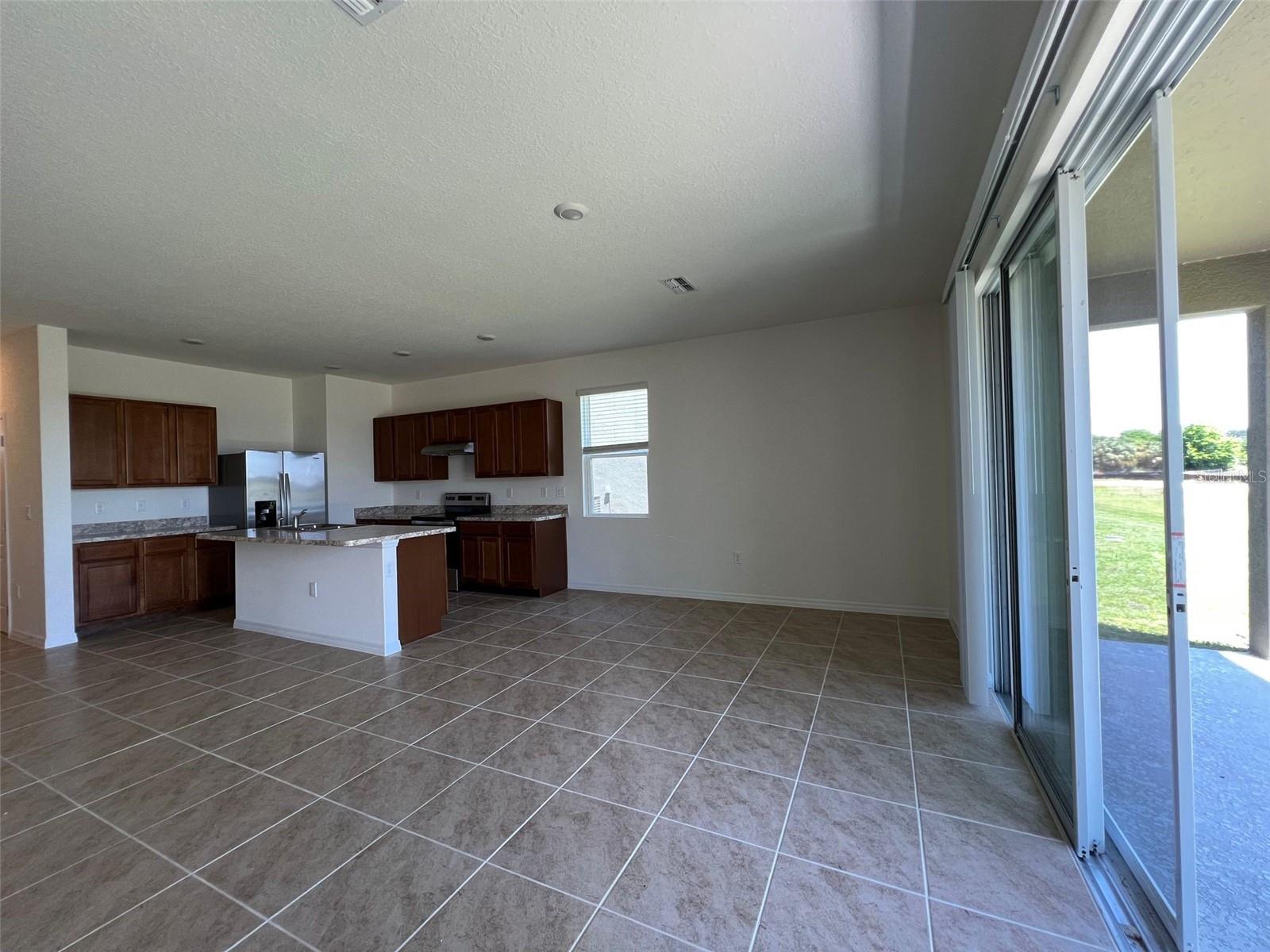 ATRIA/RIDGEWOOD LAKES - Residential Lease