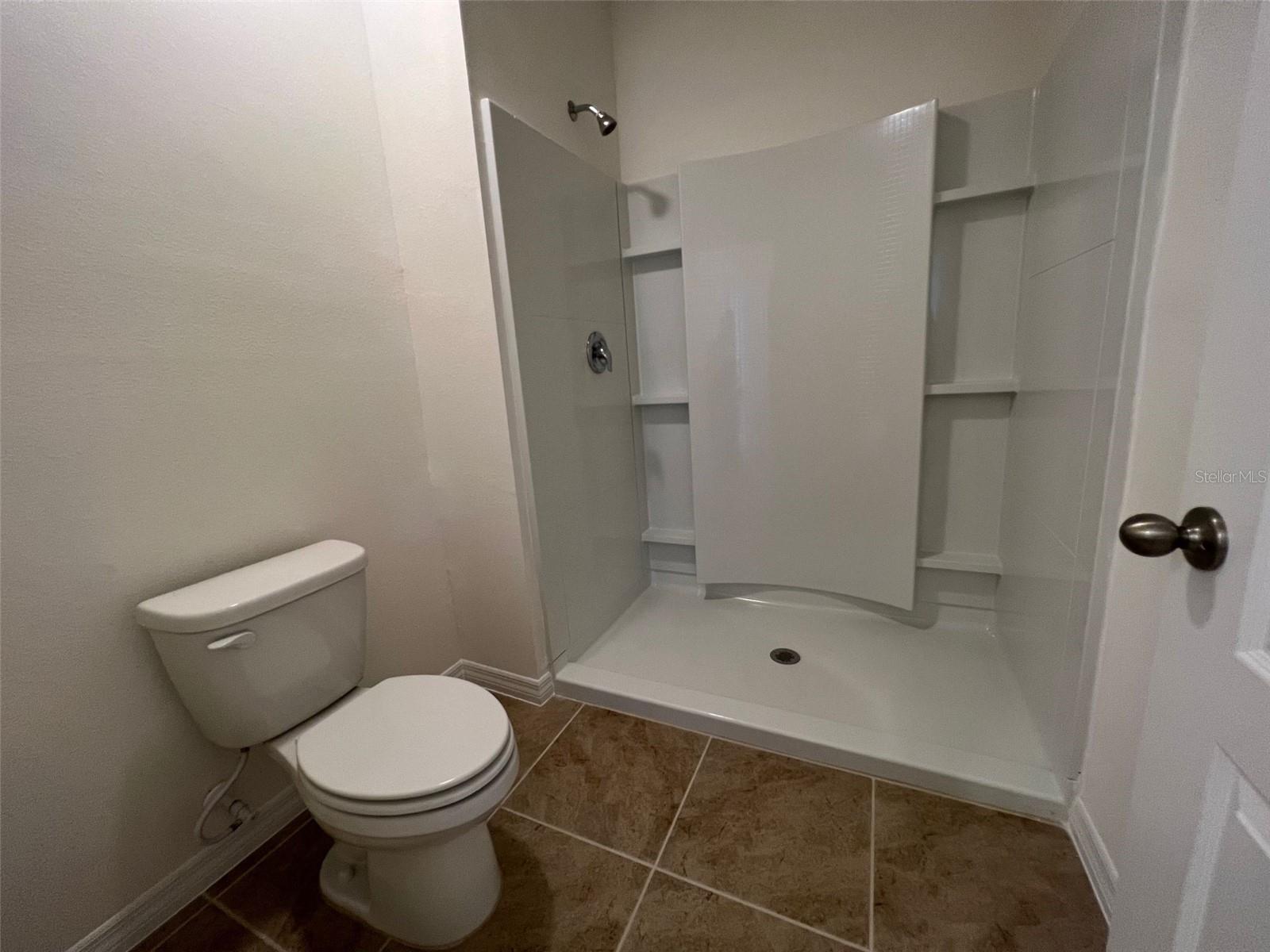 ATRIA/RIDGEWOOD LAKES - Residential Lease