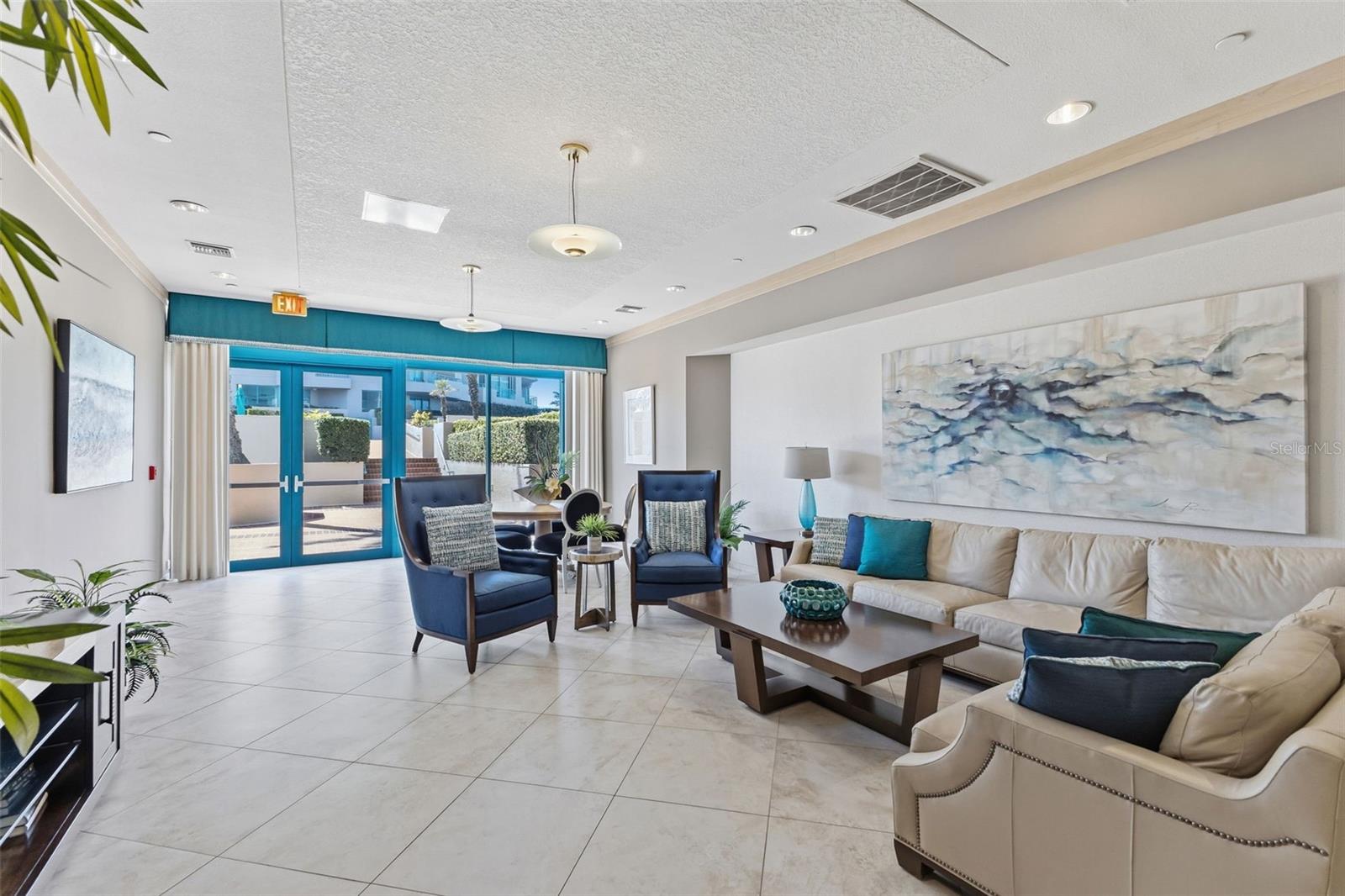 ULTIMAR TWO CONDO - Residential