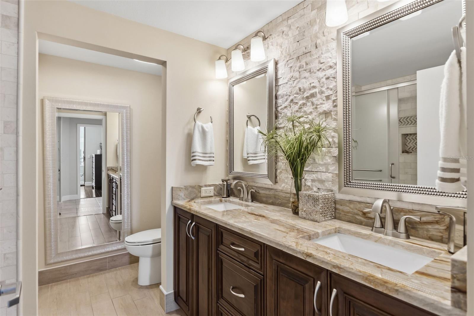 ULTIMAR TWO CONDO - Residential