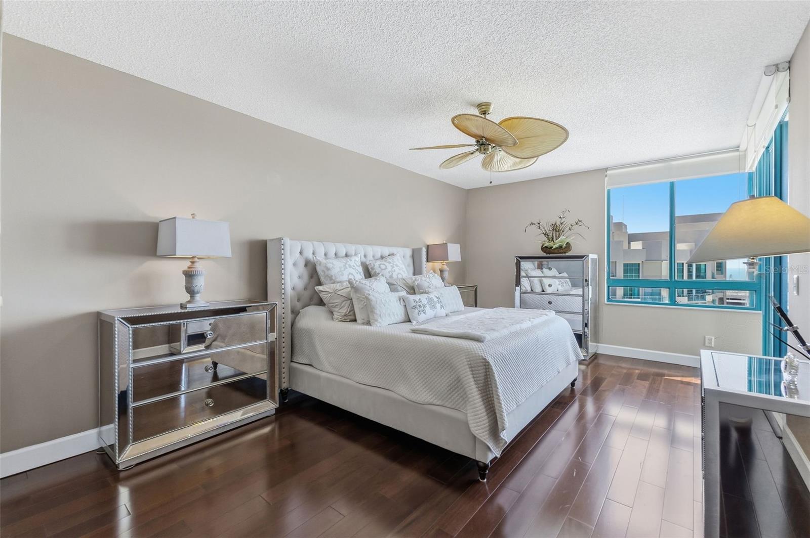 ULTIMAR TWO CONDO - Residential