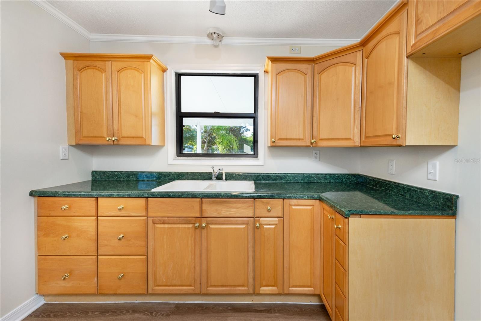 PINE GROVE PARK - Residential