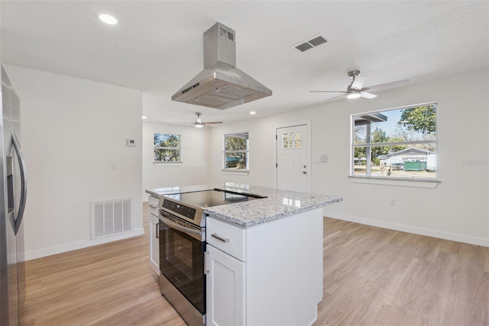 ROSENWALD GARDENS - Residential