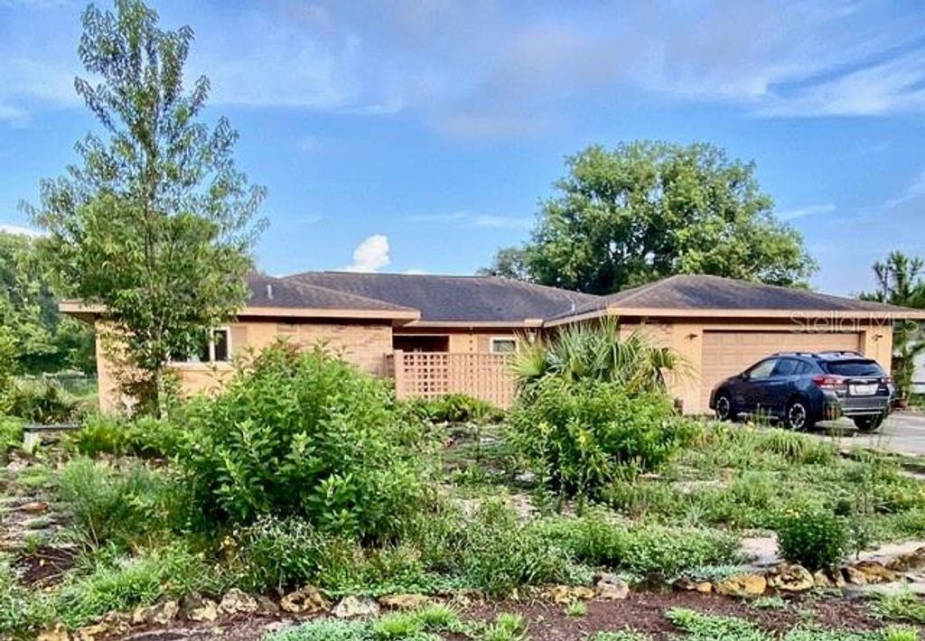 Photo of 12111 Scott Drive, Dade City, FL 33525 (MLS # TB8351227)