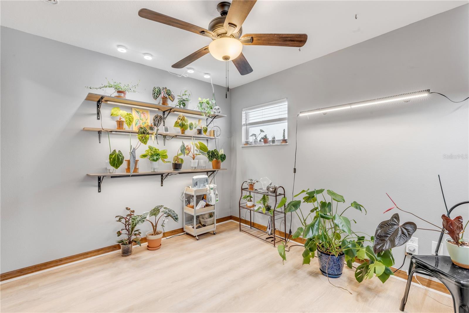 HIDDEN PINES PH 03 - Residential