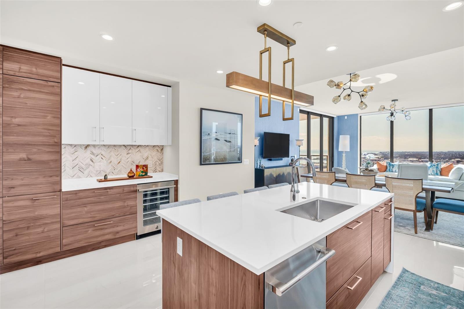 SALTAIRE CONDO - Residential