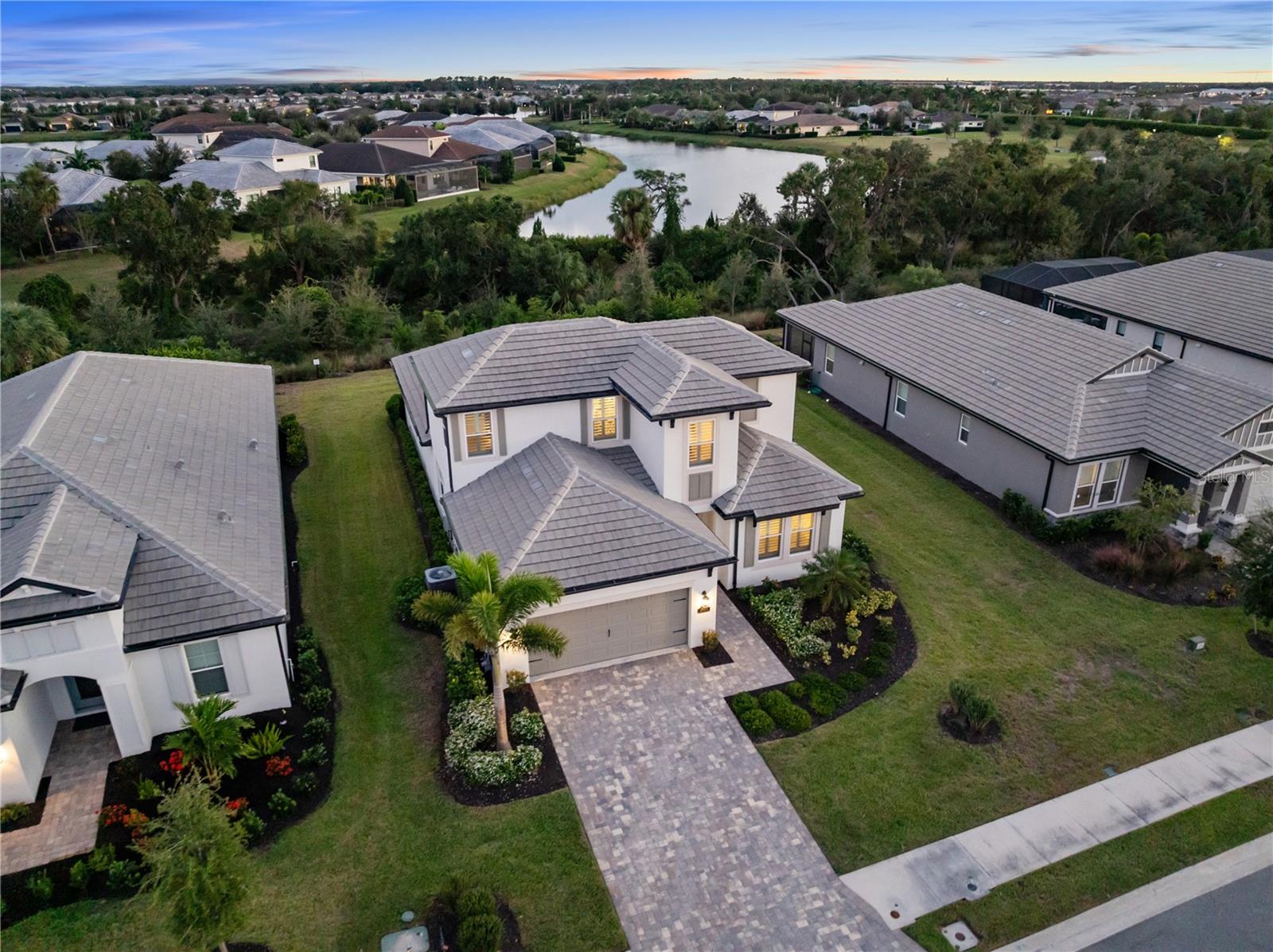 SWEETWATER AT LAKEWOOD RANCH PH I & II - Residential