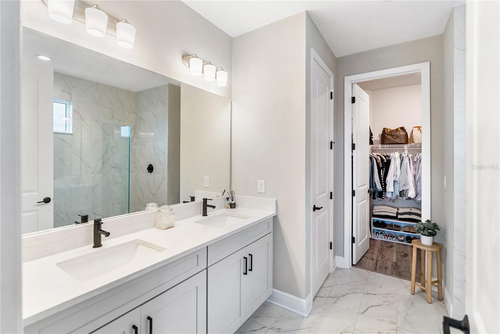 SWEETWATER AT LAKEWOOD RANCH PH I & II - Residential