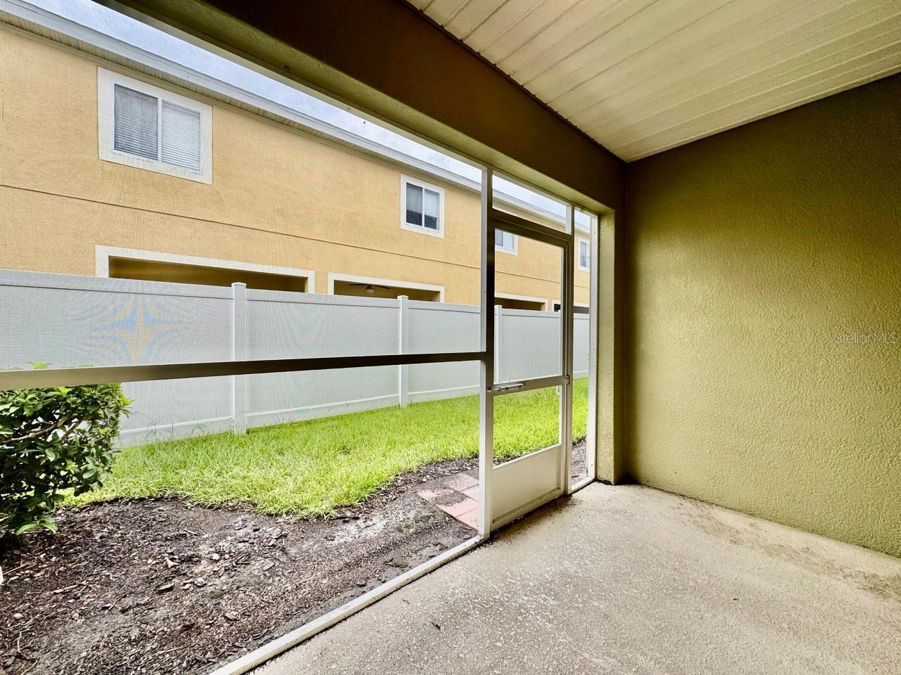 HAMMOCKS - Residential Lease