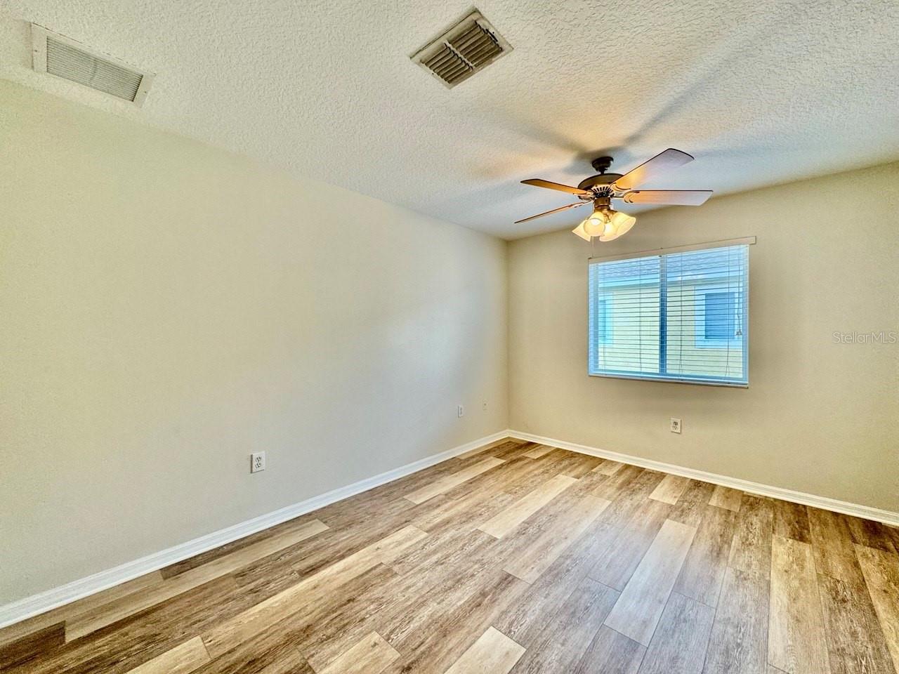 HAMMOCKS - Residential Lease