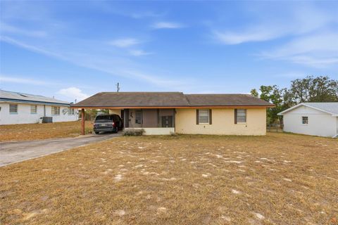 Photo of 846 Sherwood Drive, Lake Wales, FL 33898 (MLS # TB8475907)