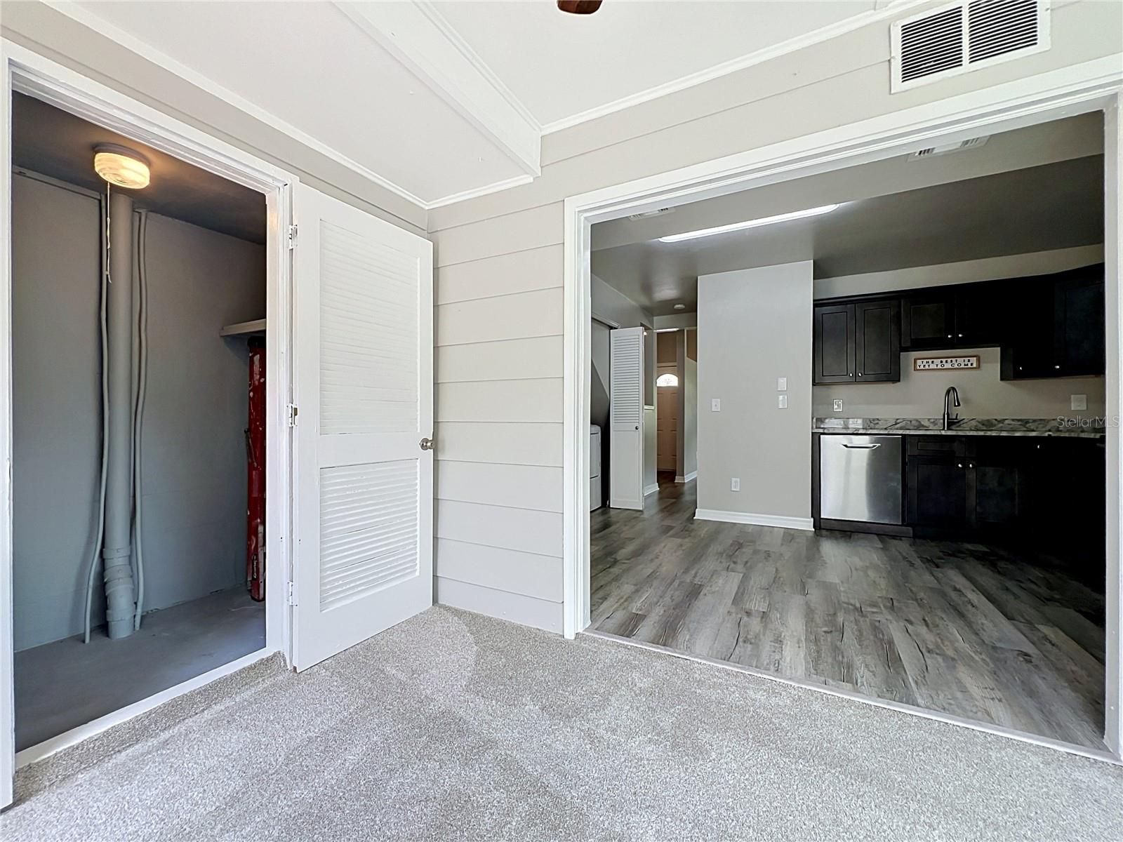 PARK AVE VILLAS - Residential