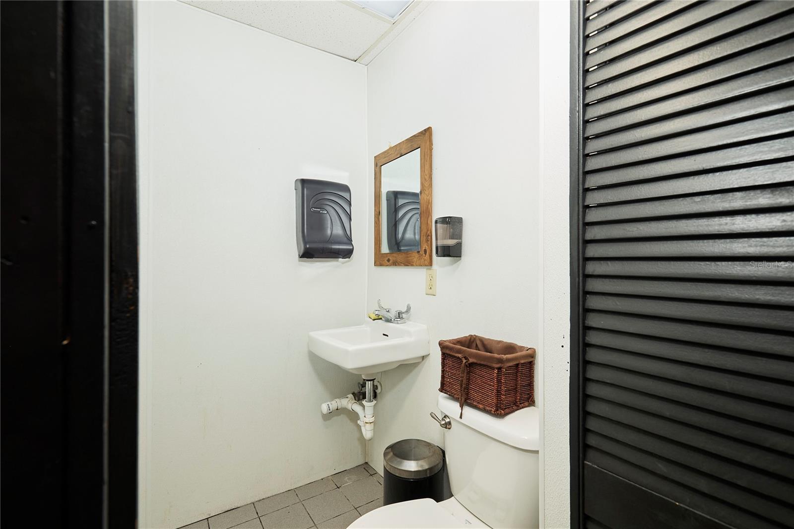 SHARP & TURNERS ADD TO BRADENTON - Commercial Sale