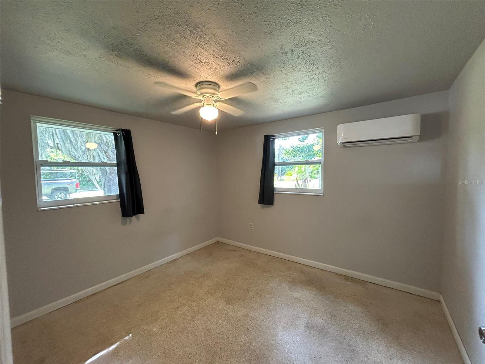 TEE & GREEN ESTATES - Residential Lease