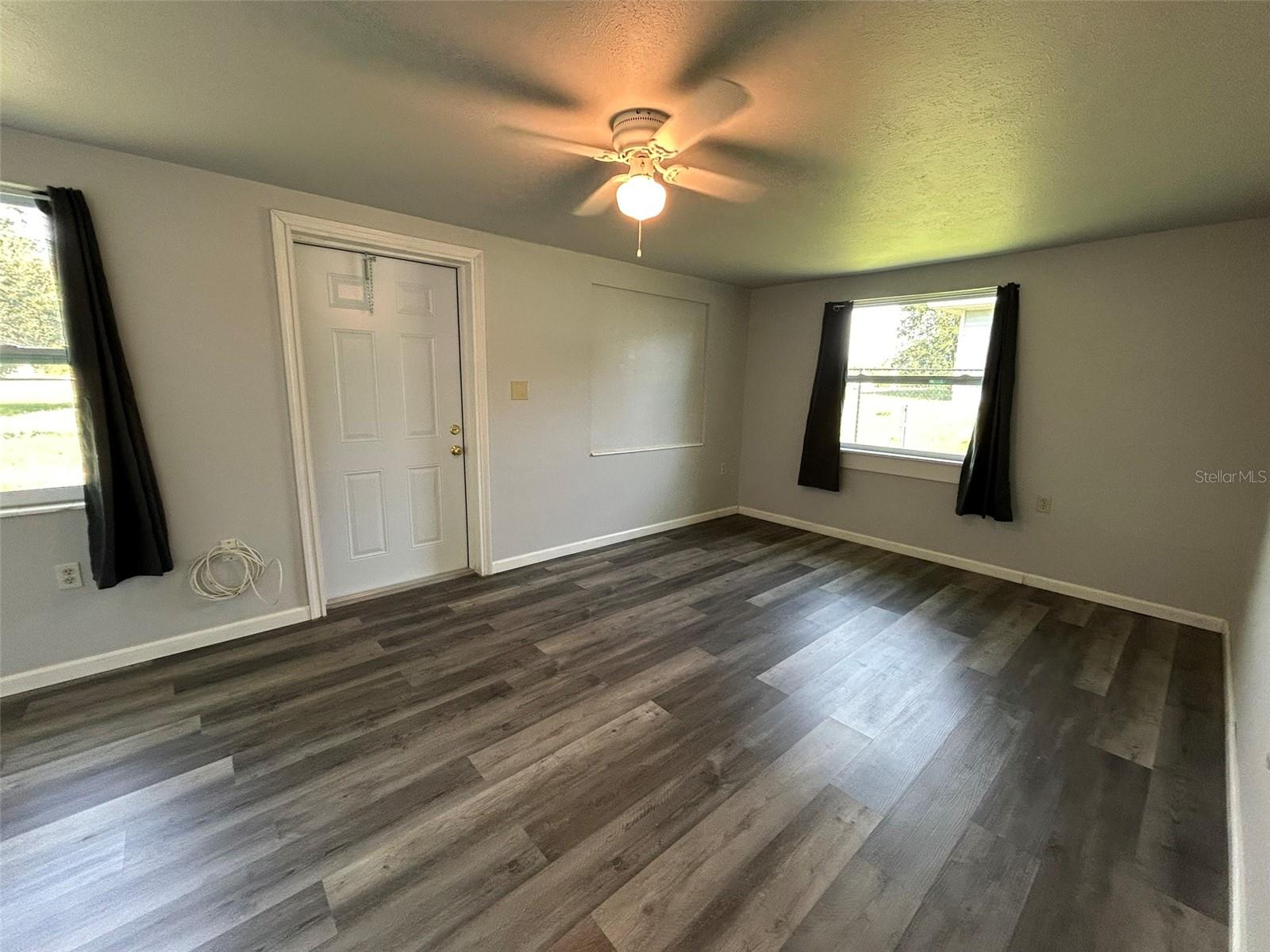 TEE & GREEN ESTATES - Residential Lease