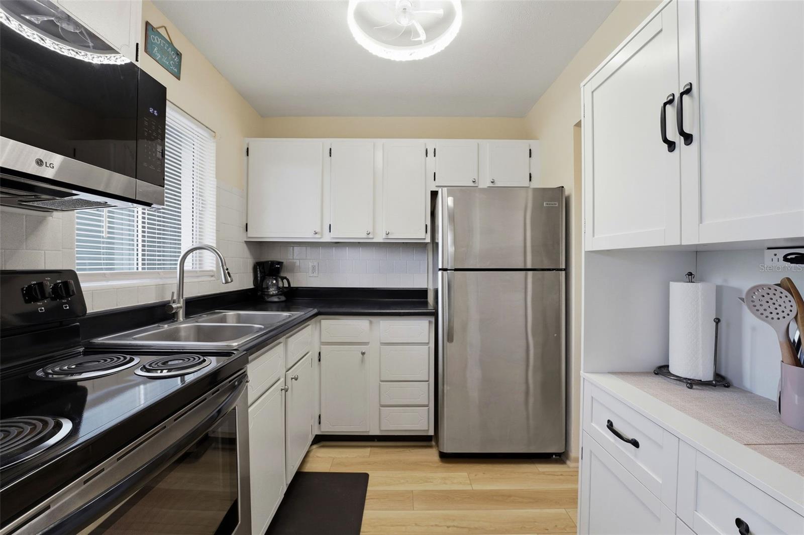 THE FOURTH BAYSHORE - Residential