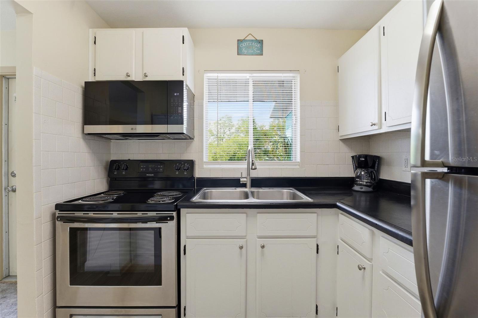 THE FOURTH BAYSHORE - Residential