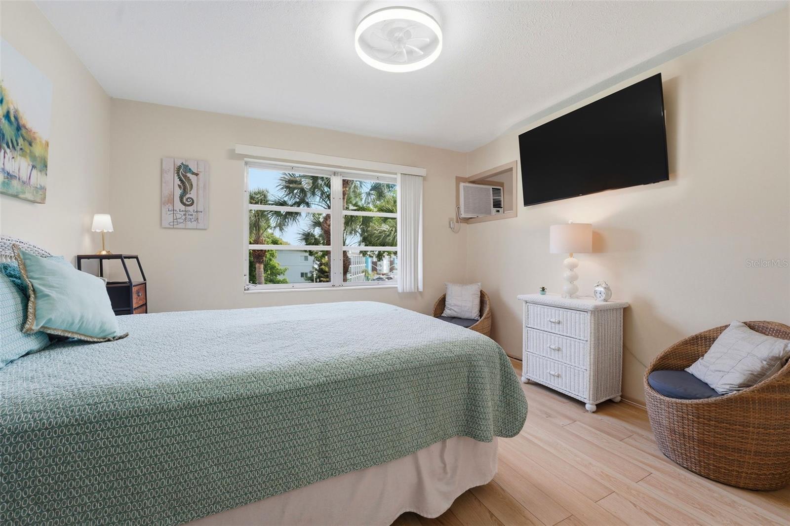 THE FOURTH BAYSHORE - Residential