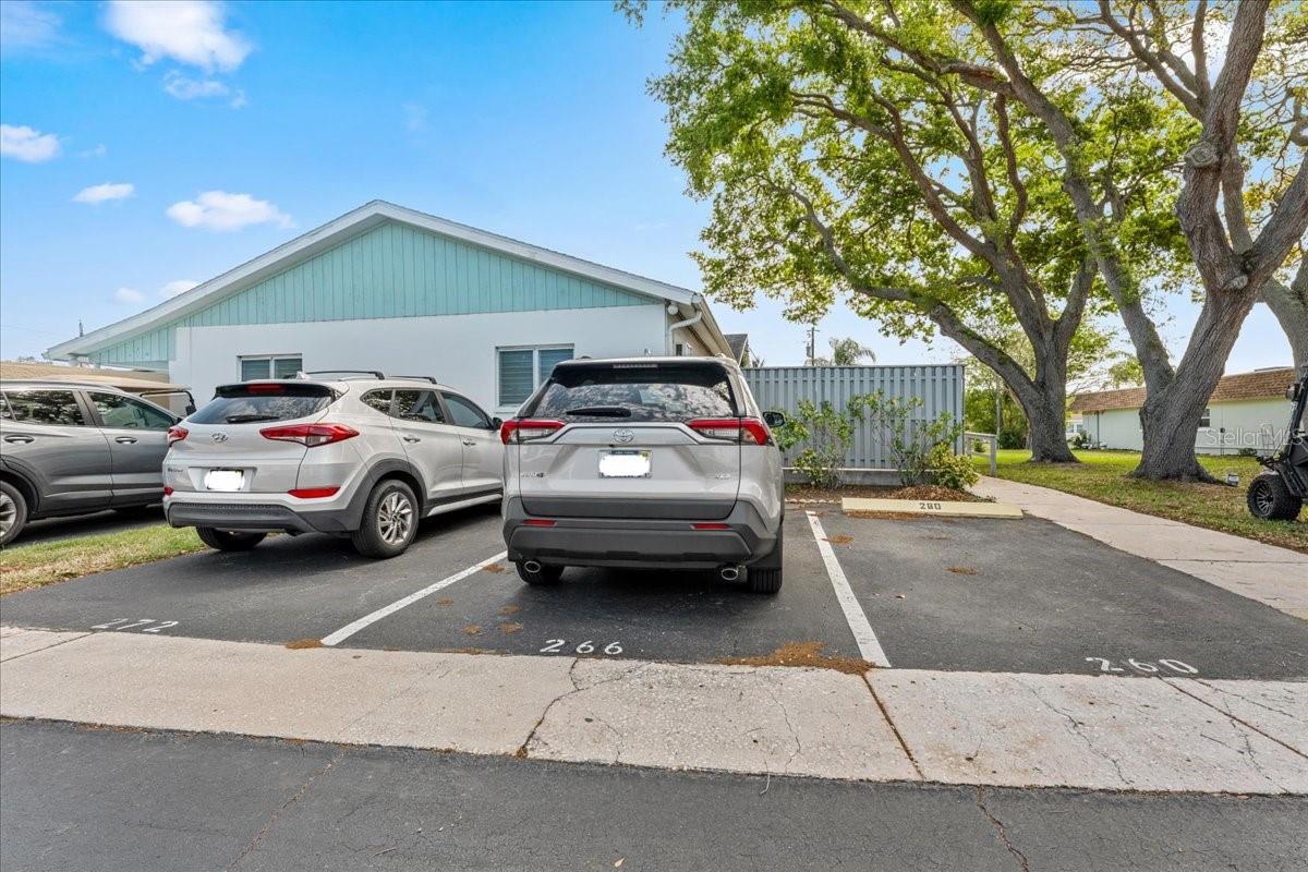 SKYE LOCH VILLAS UNREC - Residential