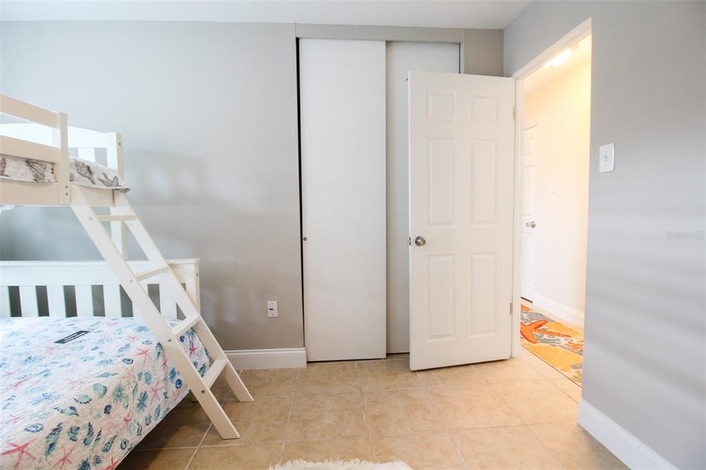 RIDGEWOOD ESTATES 01ST ADD - Residential Lease