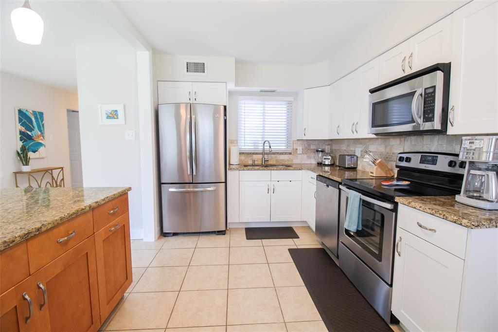 RIDGEWOOD ESTATES 01ST ADD - Residential Lease