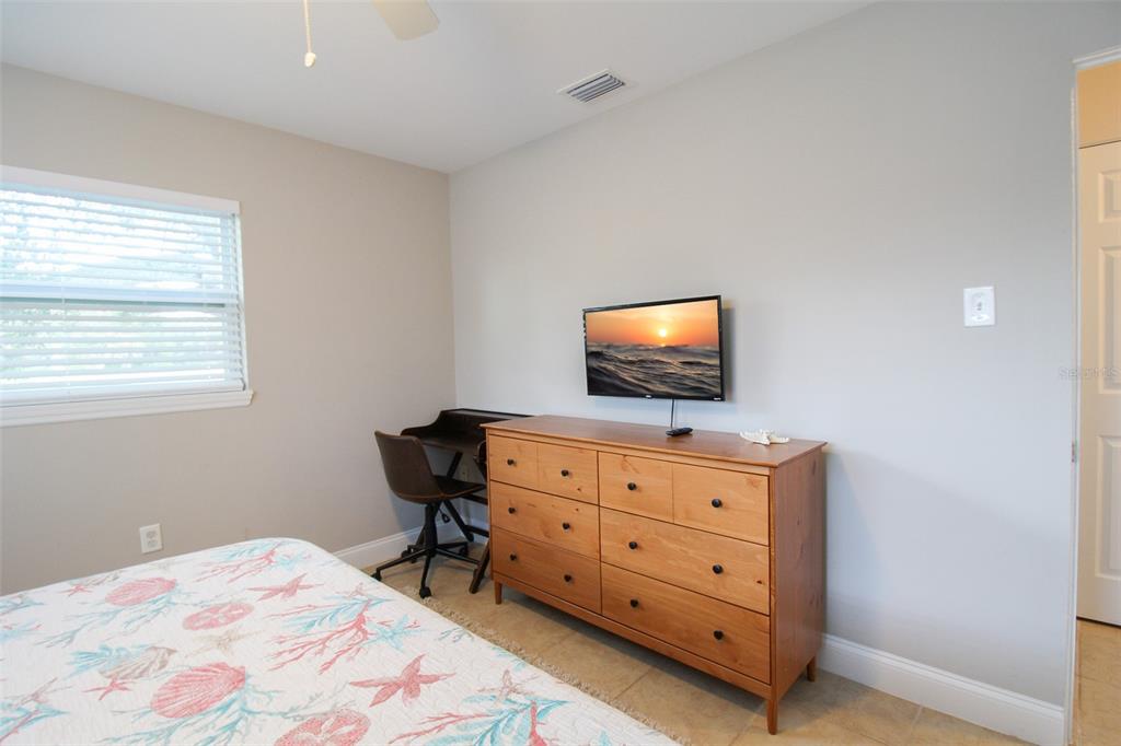 RIDGEWOOD ESTATES 01ST ADD - Residential Lease