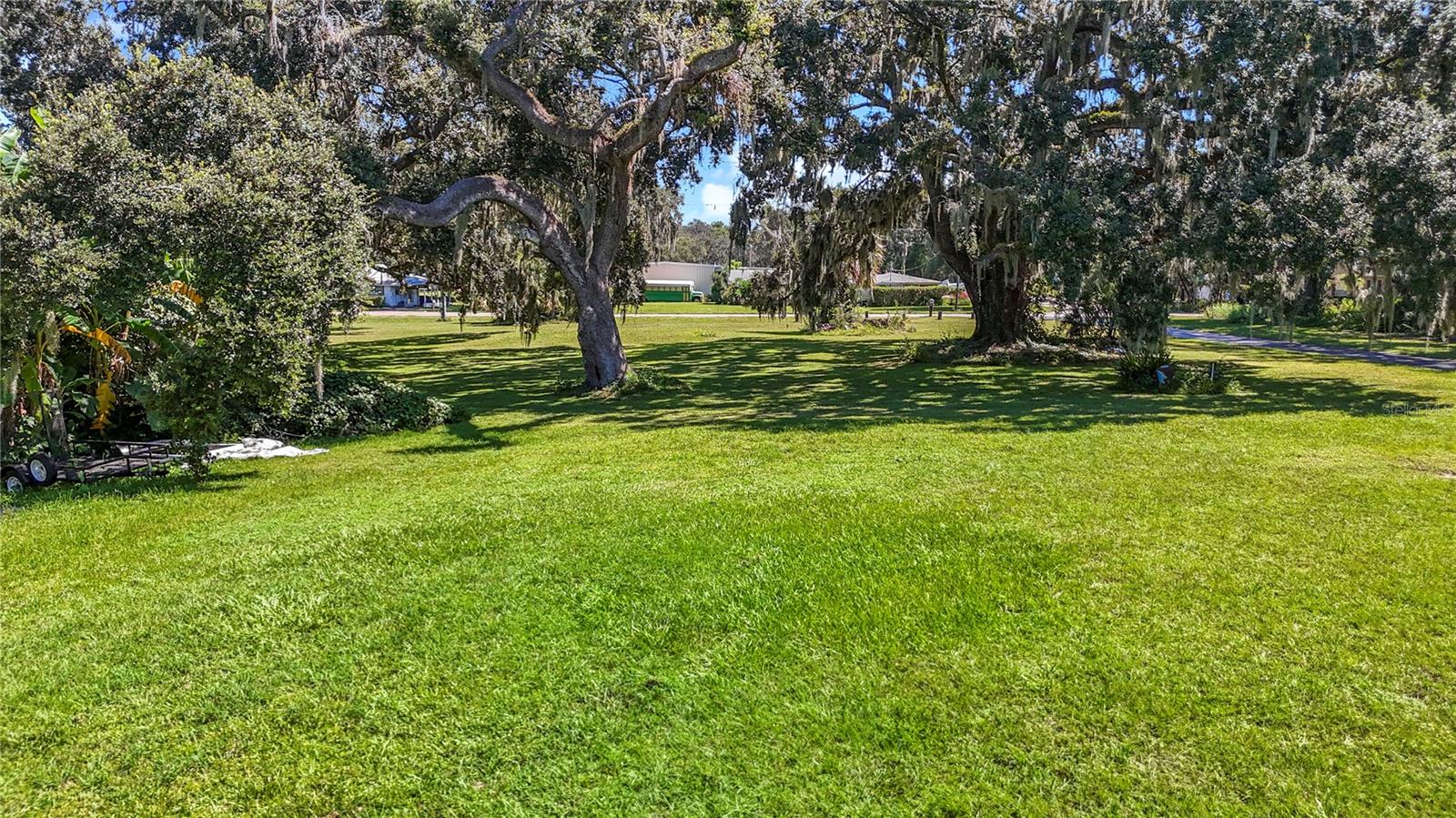 JOHN DUKES FARMS - Land