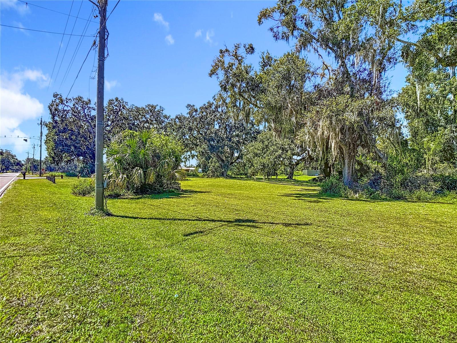 JOHN DUKES FARMS - Land