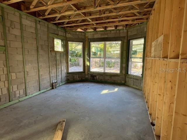 PARK MANOR - Residential