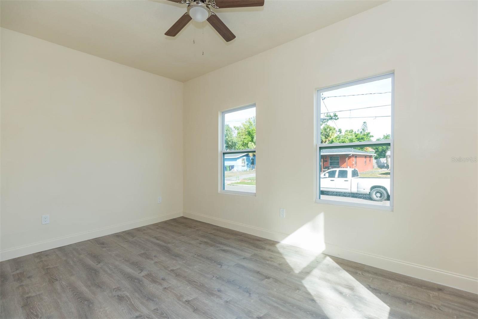 KNOWLES - Residential Lease