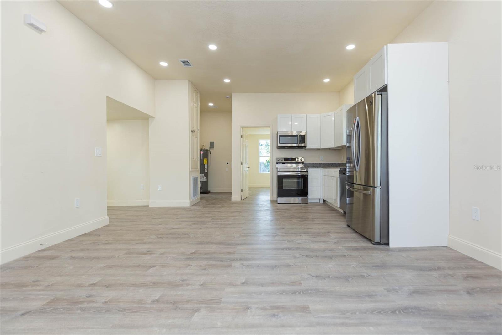 KNOWLES - Residential Lease