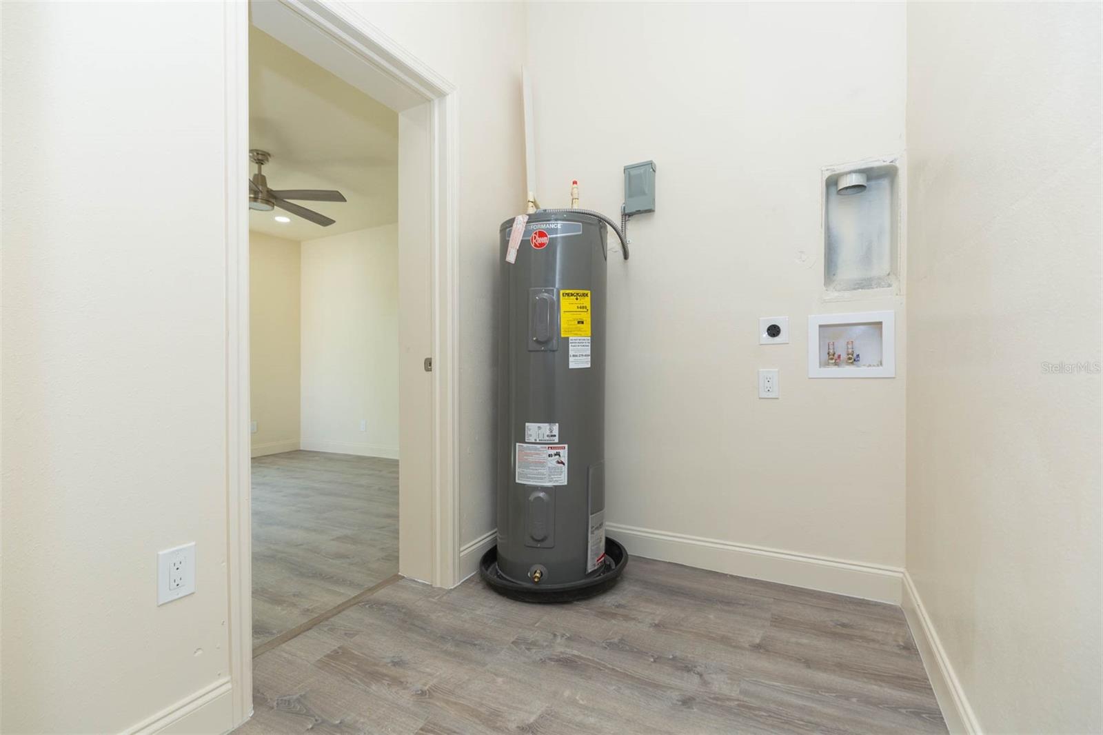 KNOWLES - Residential Lease