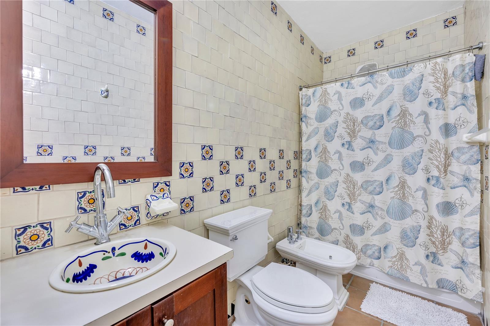 VISTAS DEL CACIQUE - Residential Lease