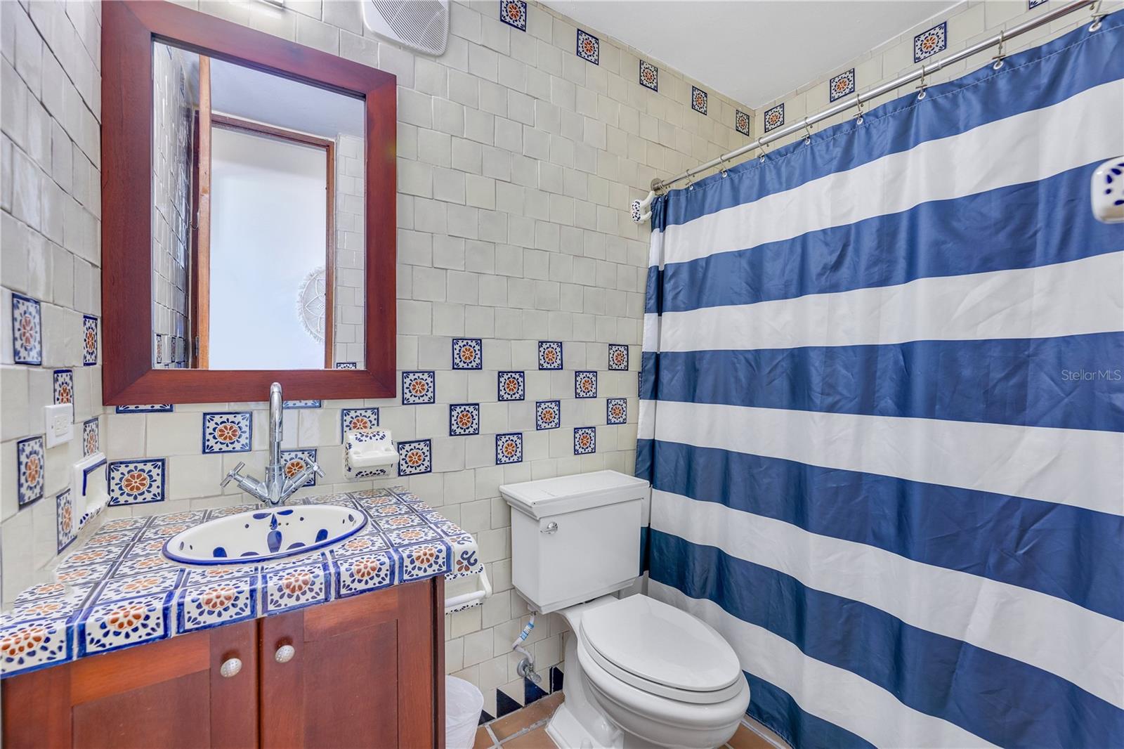 VISTAS DEL CACIQUE - Residential Lease