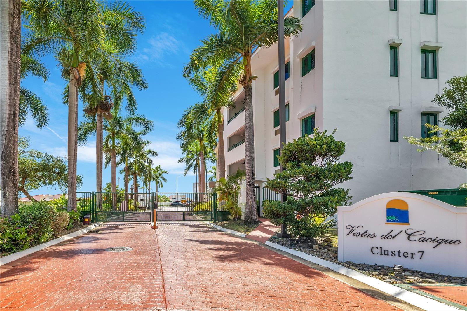 VISTAS DEL CACIQUE - Residential Lease