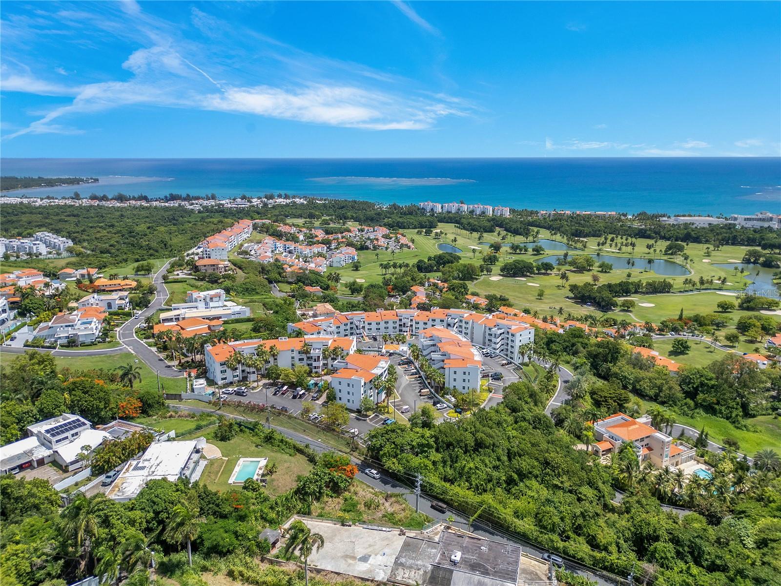 VISTAS DEL CACIQUE - Residential Lease