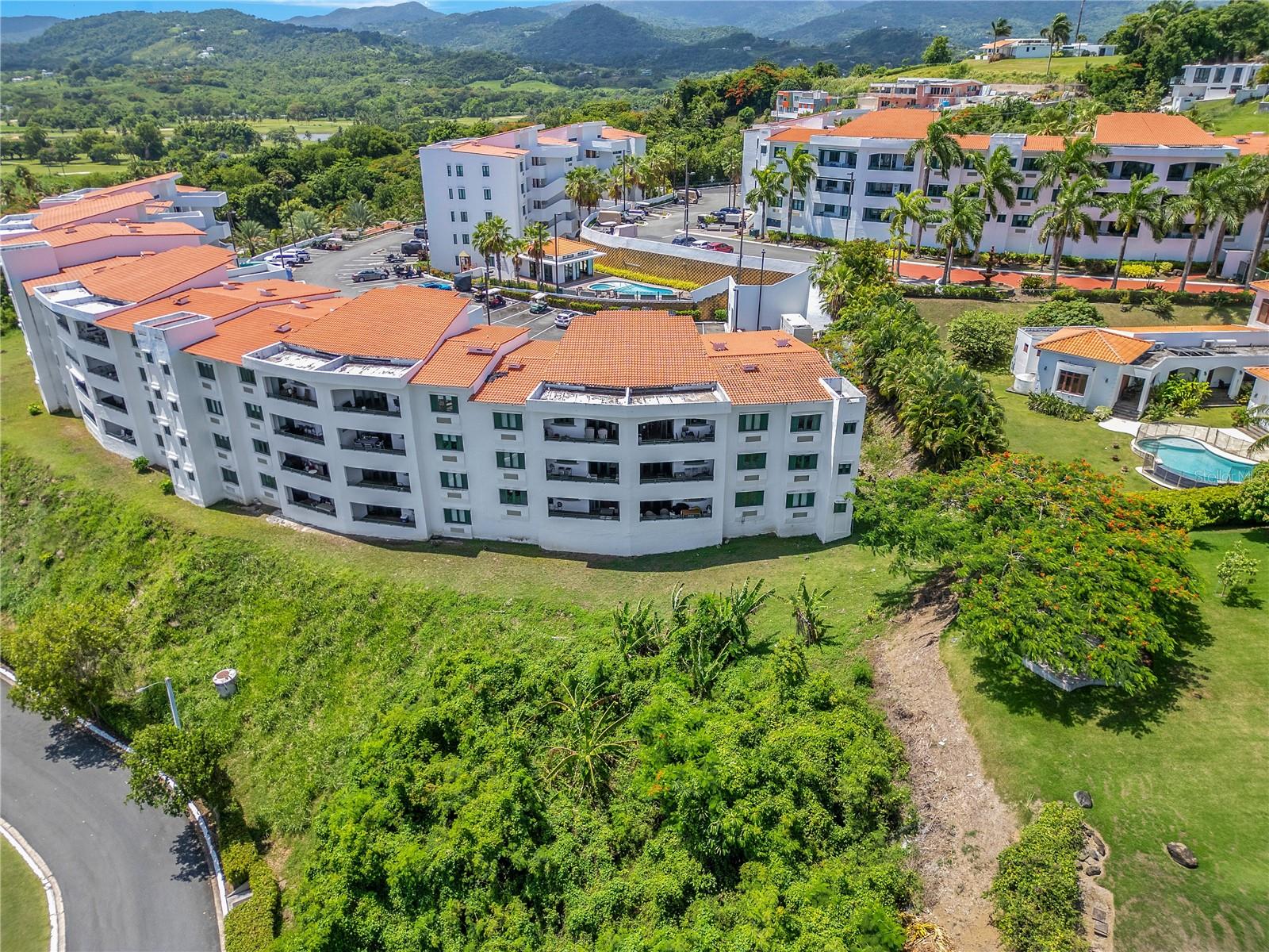 VISTAS DEL CACIQUE - Residential Lease
