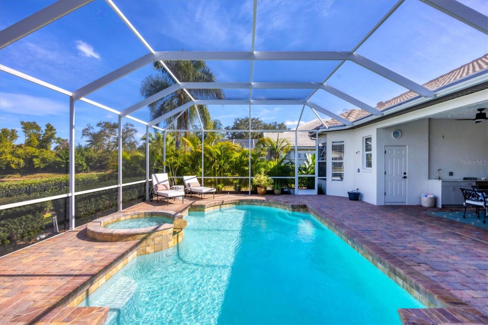 UNIVERSITY PARK - Residential