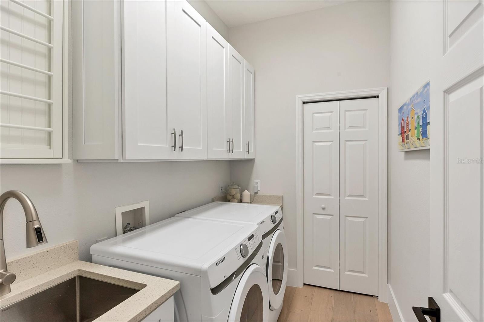 UNIVERSITY PARK - Residential