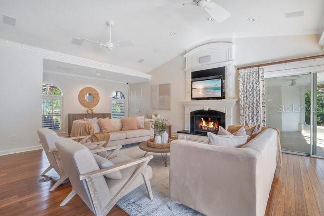 GREEN OAKS REP - Residential