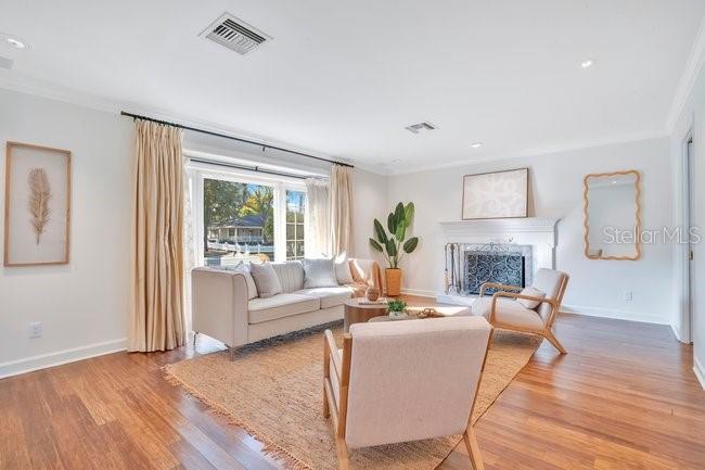 GREEN OAKS REP - Residential