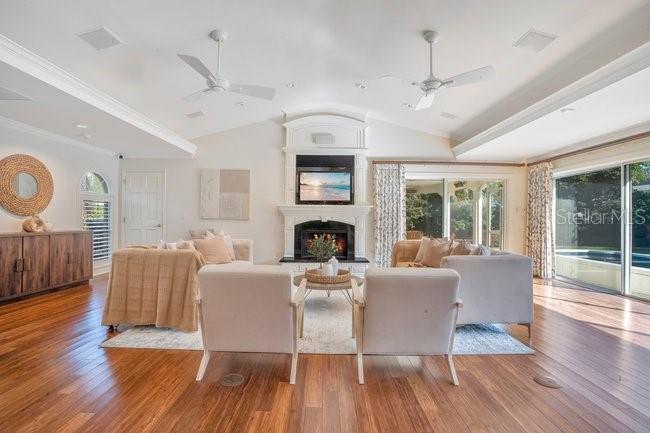 GREEN OAKS REP - Residential