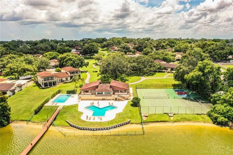 A home in LAKELAND