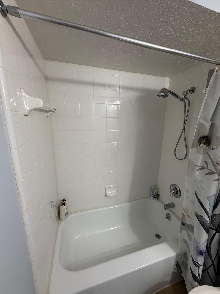 WRENWOOD CONDO - Residential