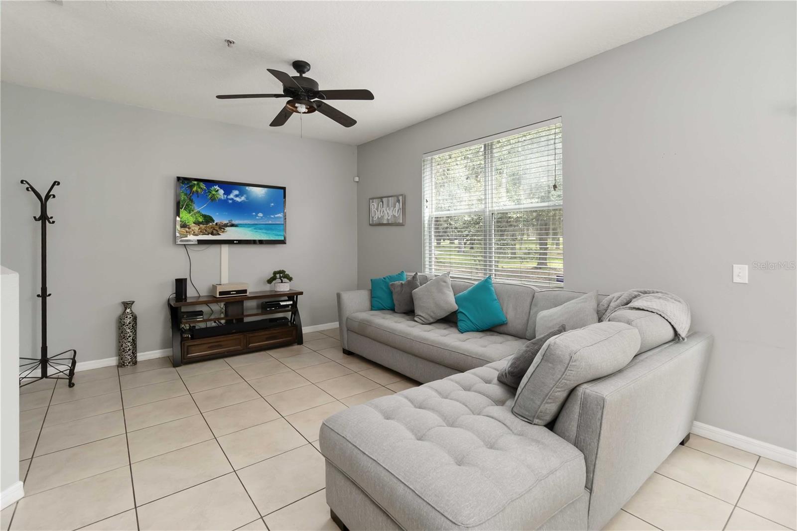 JEFFERSON GREEN AT ANTHEM PARK CONDO PH 13 - Residential