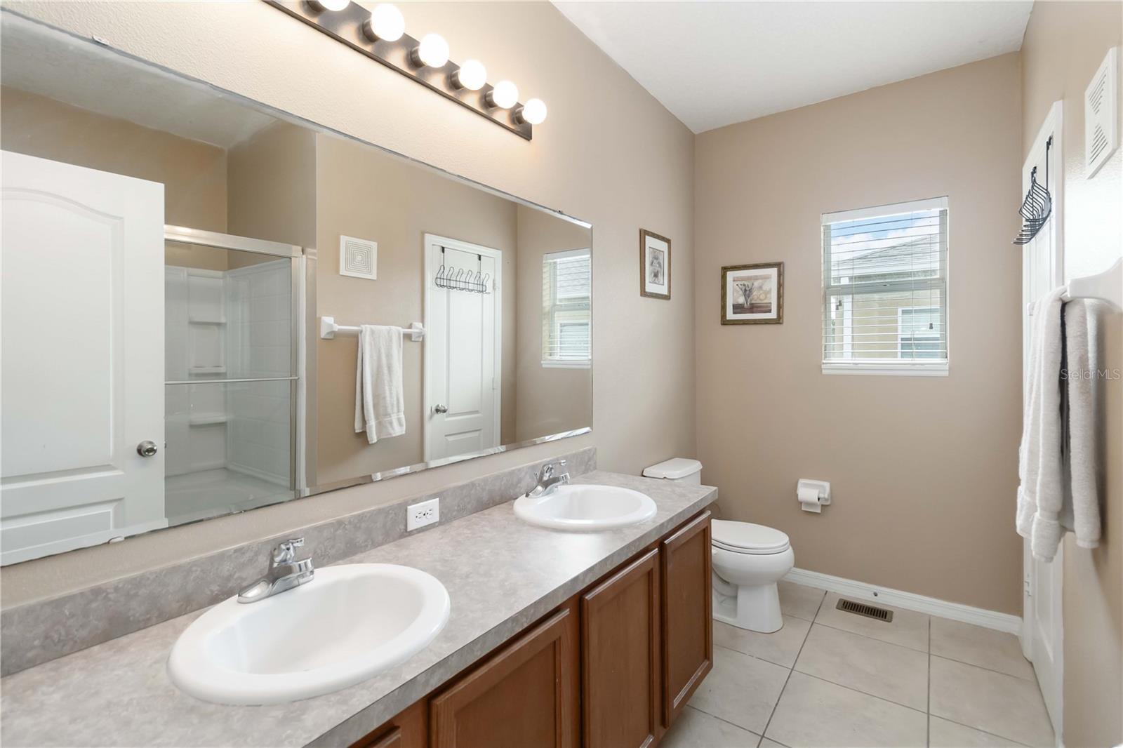 JEFFERSON GREEN AT ANTHEM PARK CONDO PH 13 - Residential